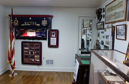 SERVICE ROOM